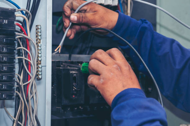 Best Local Electrician Companies  in Montgomery, TX
